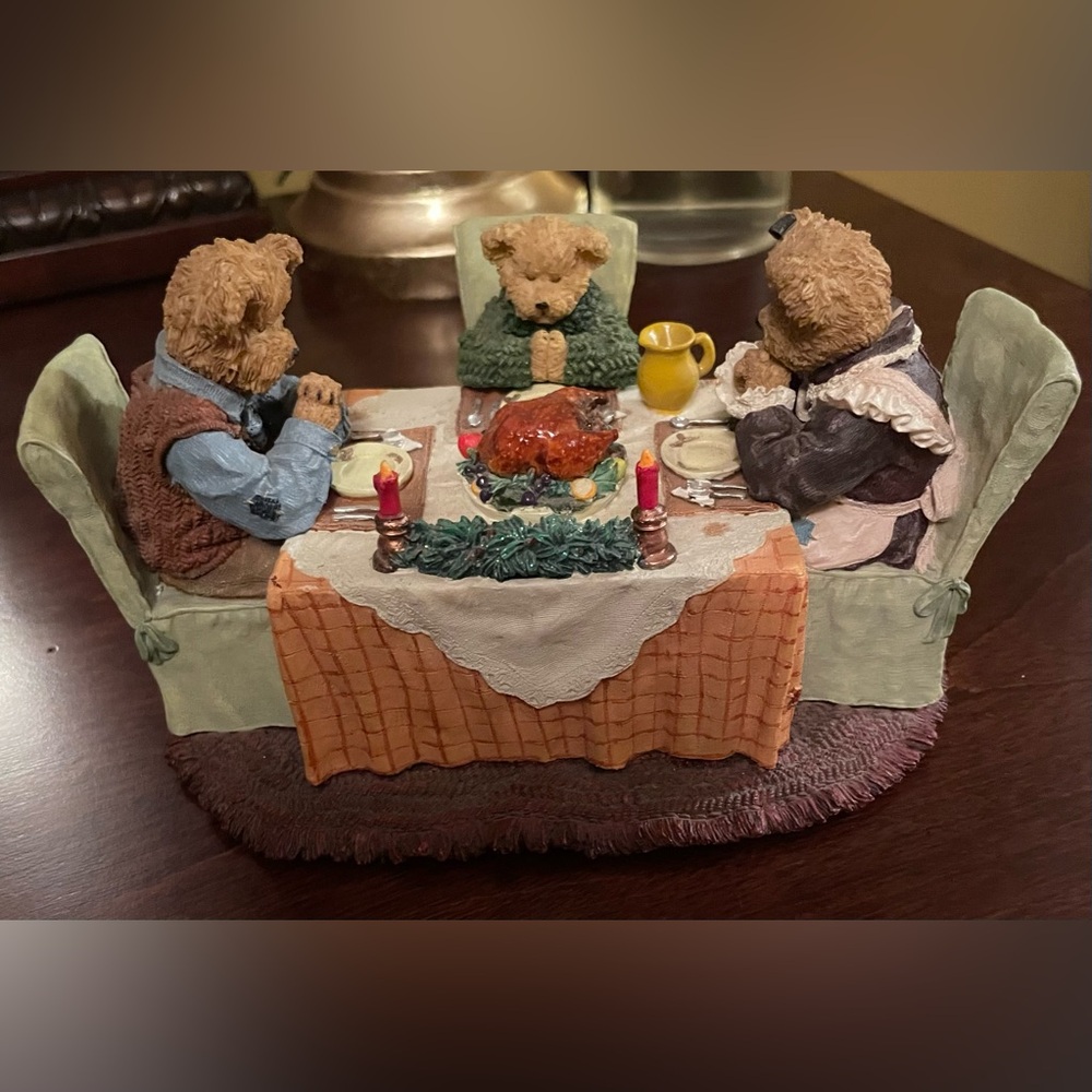 Boyds Bears limited edition Thanksgiving figurine